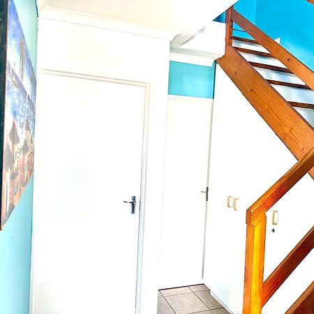 Caline Vip Apartments, Beach Close Bloubergstrand Eksteriør bilde