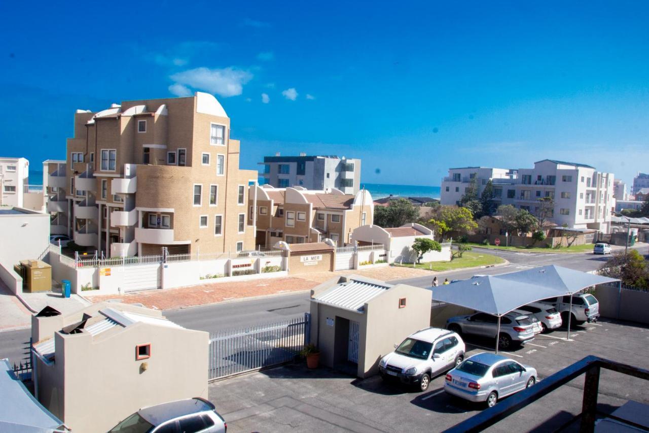 Caline Vip Apartments, Beach Close Bloubergstrand Eksteriør bilde