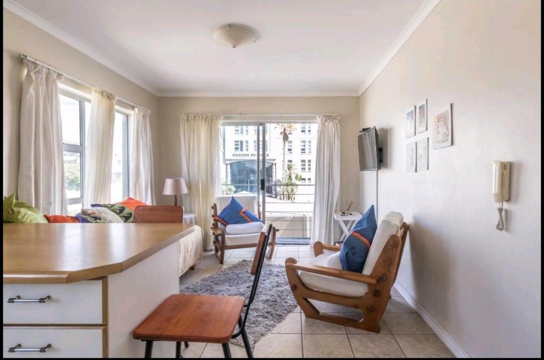 Caline Vip Apartments, Beach Close Bloubergstrand Eksteriør bilde